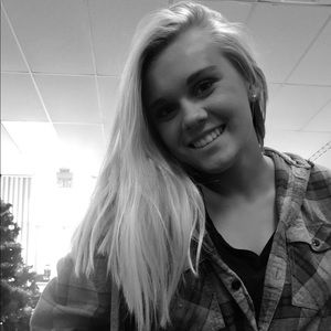 Meet your Posher, Macee